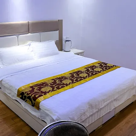 Xinyang Jinxin Hotel