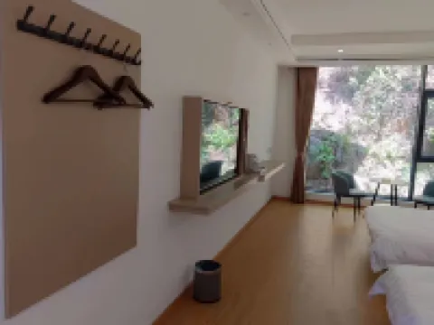 Ningguo Fangtang Luoyushan Chinese Inn