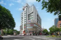 Vitus Hotel (Old Town Zhangzhou) Отели рядом с достопримечательностью «Cankun Pavilion»