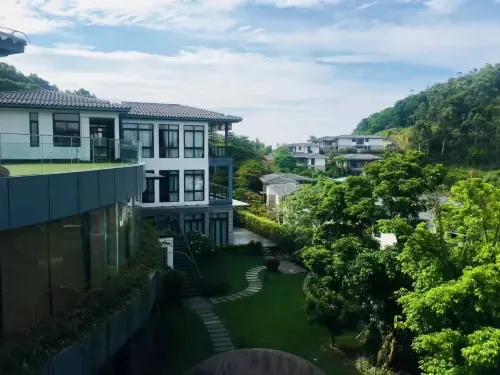 Ruiyuan Boutique Design Holiday Hostel Hotels in Qionghai