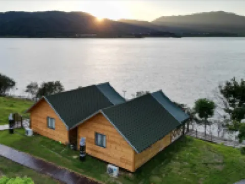 Star Island Homestay Hotels in Xiajiang
