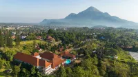 Royal Hotel and Villas Trawas