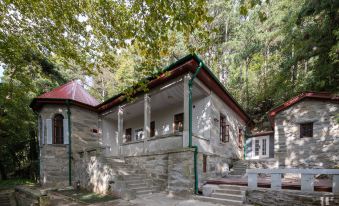 Grand honor Serenity villas( Guling Street Store )