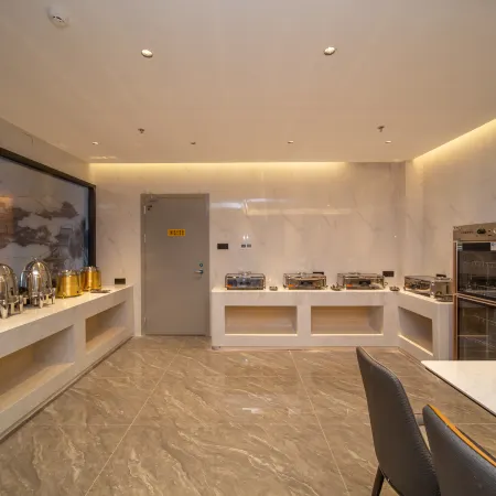GEM Hotel (Feixi Yandian Baida Logistics Park)