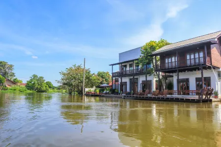 The Bank River House Отели в г. Phak Hai