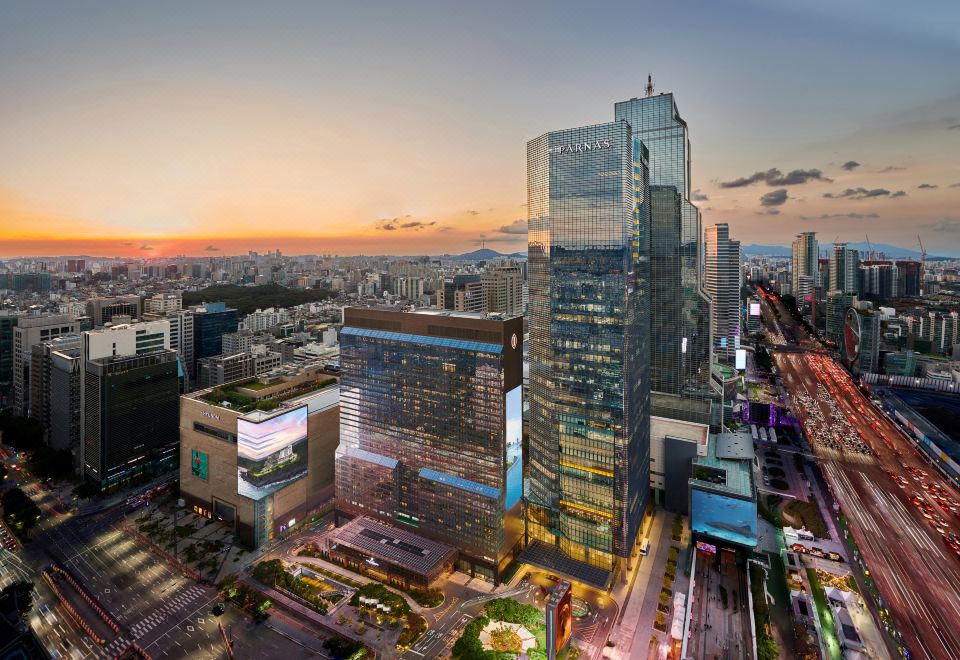 4. 그랜드 인터컨티..