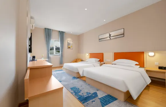 天悦酒店（貴港高鐵站東湖店）