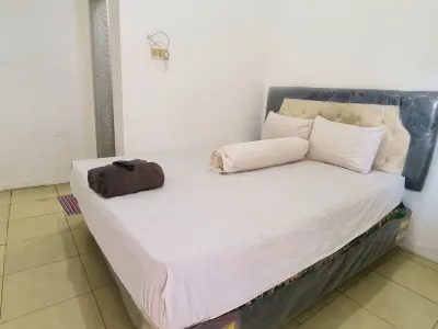 Trikora Guesthouse Syariah 1 Hotel di Pekalongan Timur