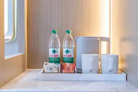 Baijia Hotel (Zhao County Bolin Street) Отели рядом с достопримечательностью «Zhaozhou Bridge»