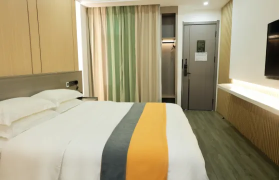 新平紅達大酒店（戛灑花街店）