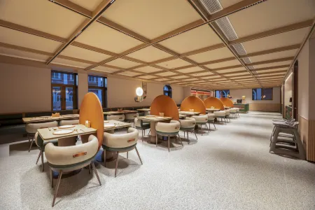 Orange Xuzhou East Station Jinlonghu Hotel Отели в г. Сюйчжоу