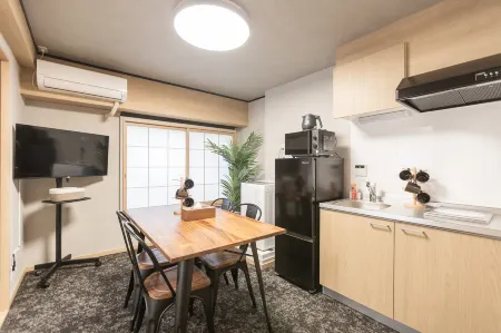 b&Kuromon Отели рядом со станцией JR Abikocho Station