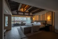 介山・雲庭（西江千戸苗寨観景台） - カップル