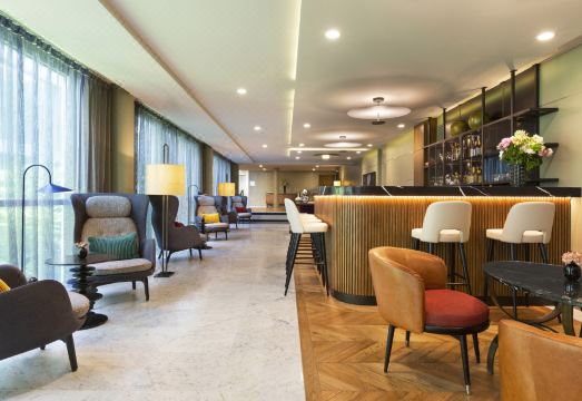 1. 라 클레프 투르..