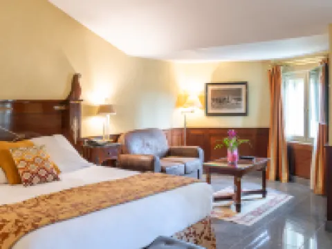 Demeures & Châteaux - Hôtel Greuze & Spa Tournus Hotels in Tournus