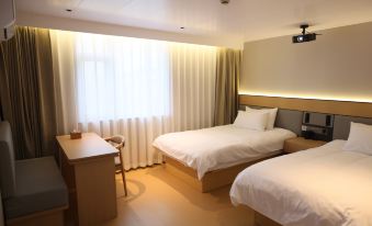 Eman Hotel (Sanpailou Street Hongqiao Subway Station Branch)