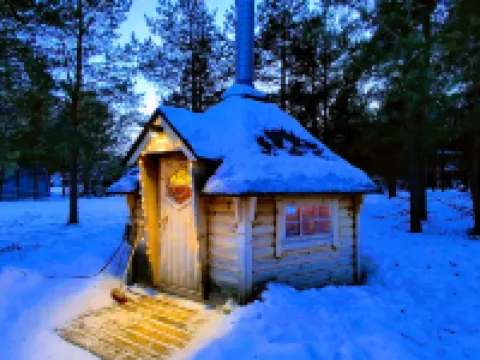 レイク イナリ モバイル キャビンズ イナリのホテル