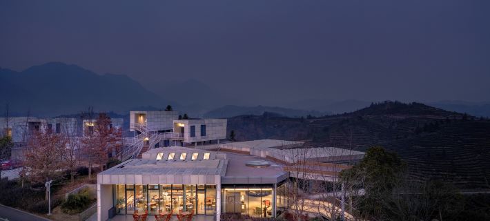 Charmony Hills Resort Hotels in Suichang