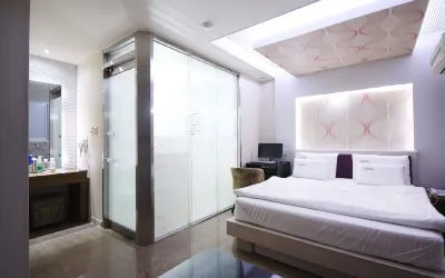 Daegu Icheondong W New York Hotels in Nam-gu