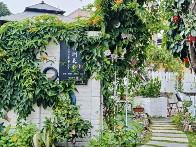 Zhouzhou Charm Lodge (Weizhou Island Branch) 상사호 저수지 주변 호텔