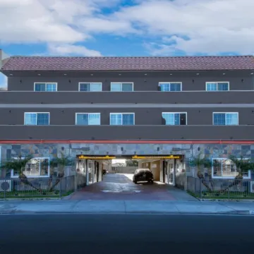 Elev8 hotel Los Angeles, LAX Отели рядом с достопримечательностью «Район аэропорта Лос-Анджелеса»