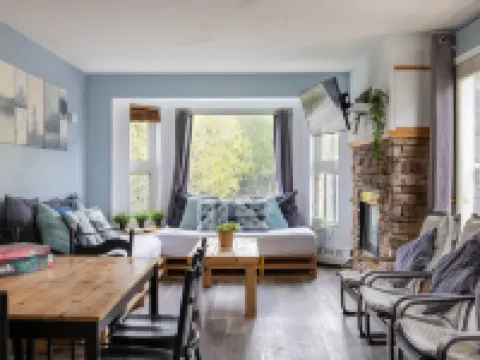 Samesun Banff Hotels in Banff