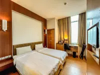 Courtyard Hotel 1Borneo Các khách sạn gần Polytechnic Kota Kinabalu