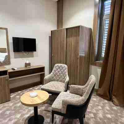 Al Yarmouk International Hotel Rooms