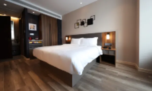 如家精選酒店（南京中山陵景區馬羣地鐵站店） 棲霞區酒店