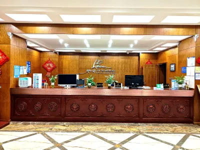 Shangri-La Hotel Hotels near Yushuzhou Museum