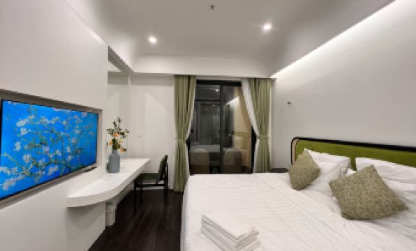 We Young Apartments by HOFs - Fireworks & Ocean view