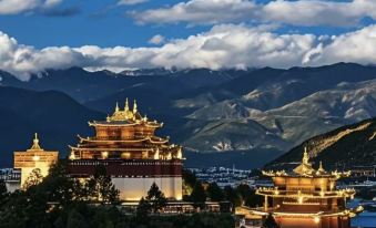 Shangri-LazhujiHotel