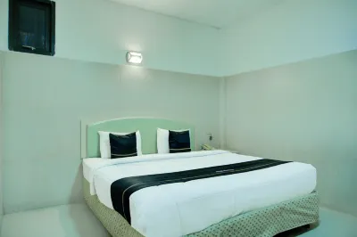 Townhouse Oak Palembang Near Jembatan Ampera Formerly Azzura Hotel Hotels in Bukit Kecil