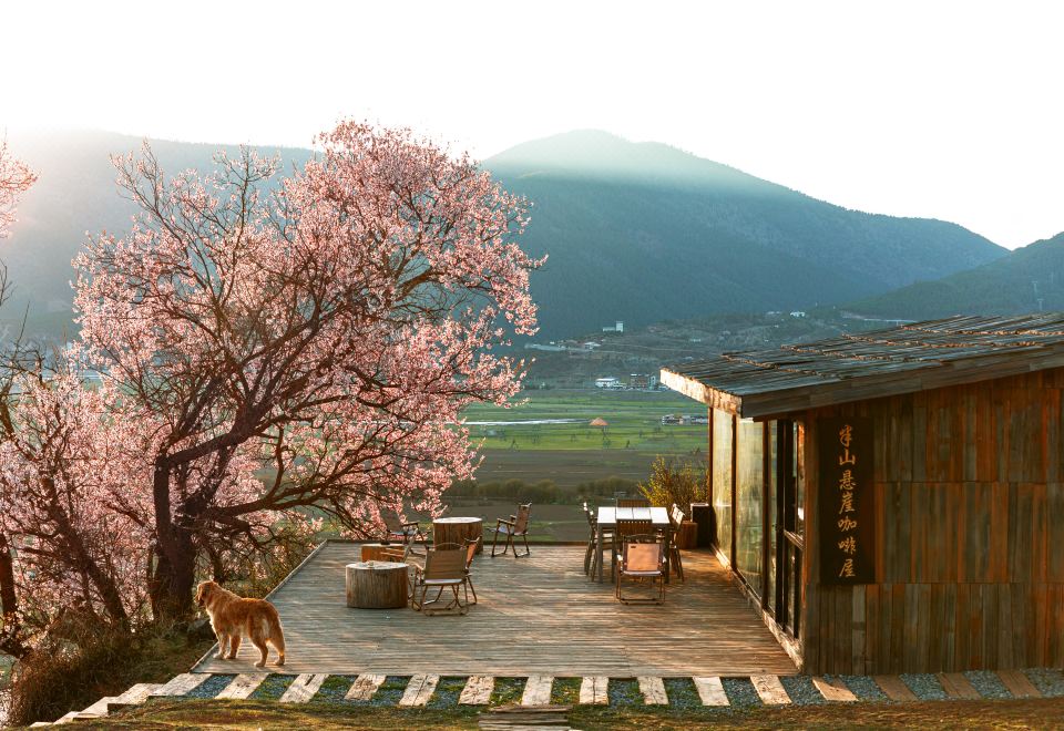 반산 탐야 매너리에서 바라본 나파해 전망