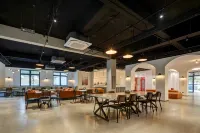 Floral Hotel·Xianning Residential Homestay Hotels in Zhashui