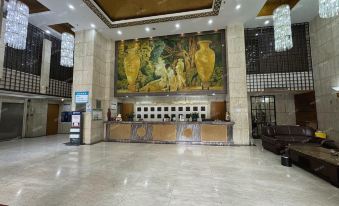 Shentou Apartment (Shengping Subway Station)