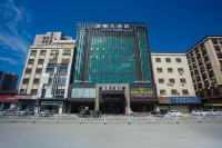 Guoxi Grand Hotel Hotels near Jilong Station