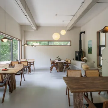 Hillside Courtyard Guesthouse