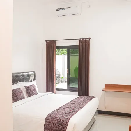 RR - 2 Syariah Hotel SLG