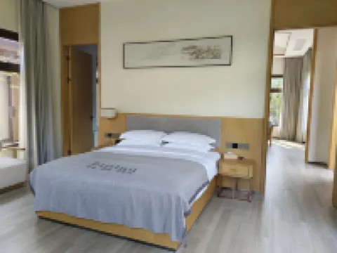 Guangde Yunmeng Valley Resort Hotel