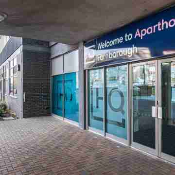 HQ Aparthotel Farnborough Hotel Exterior