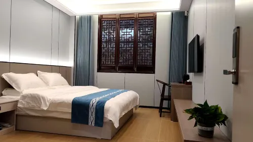Fenghuangling Shang Homestay