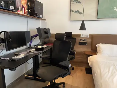 YuJing E-sports Apartment (Zhanjiang Wanda Plaza)