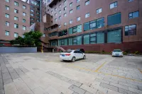開遠浩楓溫德姆飯店（瀘江公園南正街歷史文化街區店） - 停車場