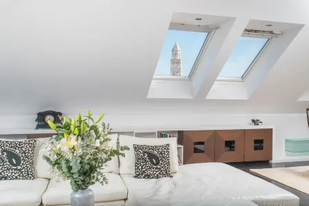 Marmont Heritage Hotel