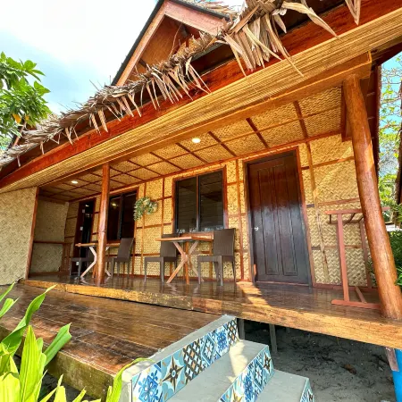 Beach Huts El Nido