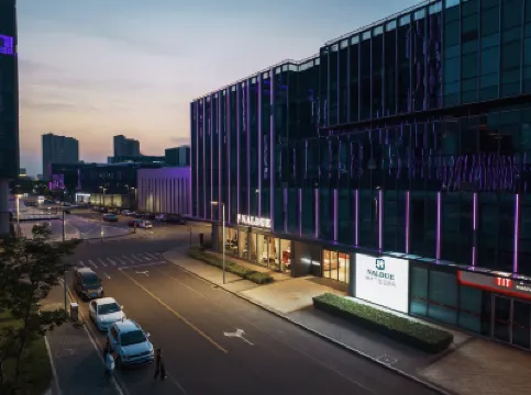 納羅蘭電競酒店（印象城金融中心店） 鄰近馬洲公園的酒店