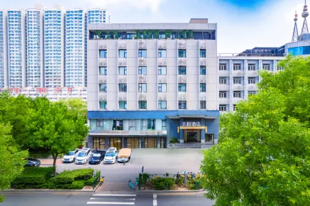 Mei Yi  Hotel (Taiyuan Xinjian South Road Laojunying North Entrance) Отели рядом с достопримечательностью «May First Square»