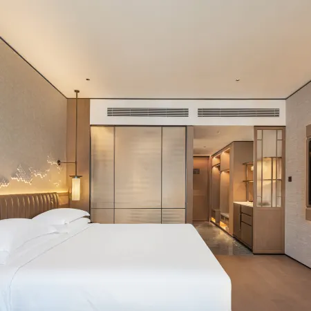 Lung Chuen International Hotel