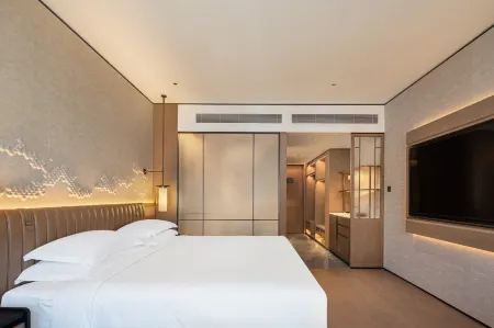 Lung Chuen International Hotel Отели в г. Дунгуань